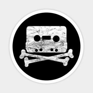 The Pirate Bay Distressed (light) Magnet